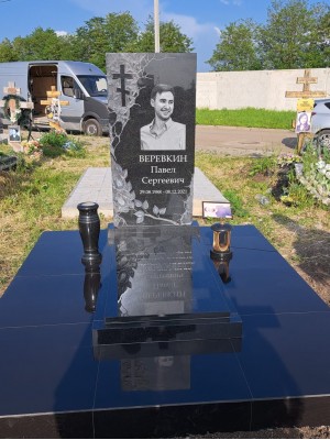 Памятник из гранита 158 — ritualum.ru